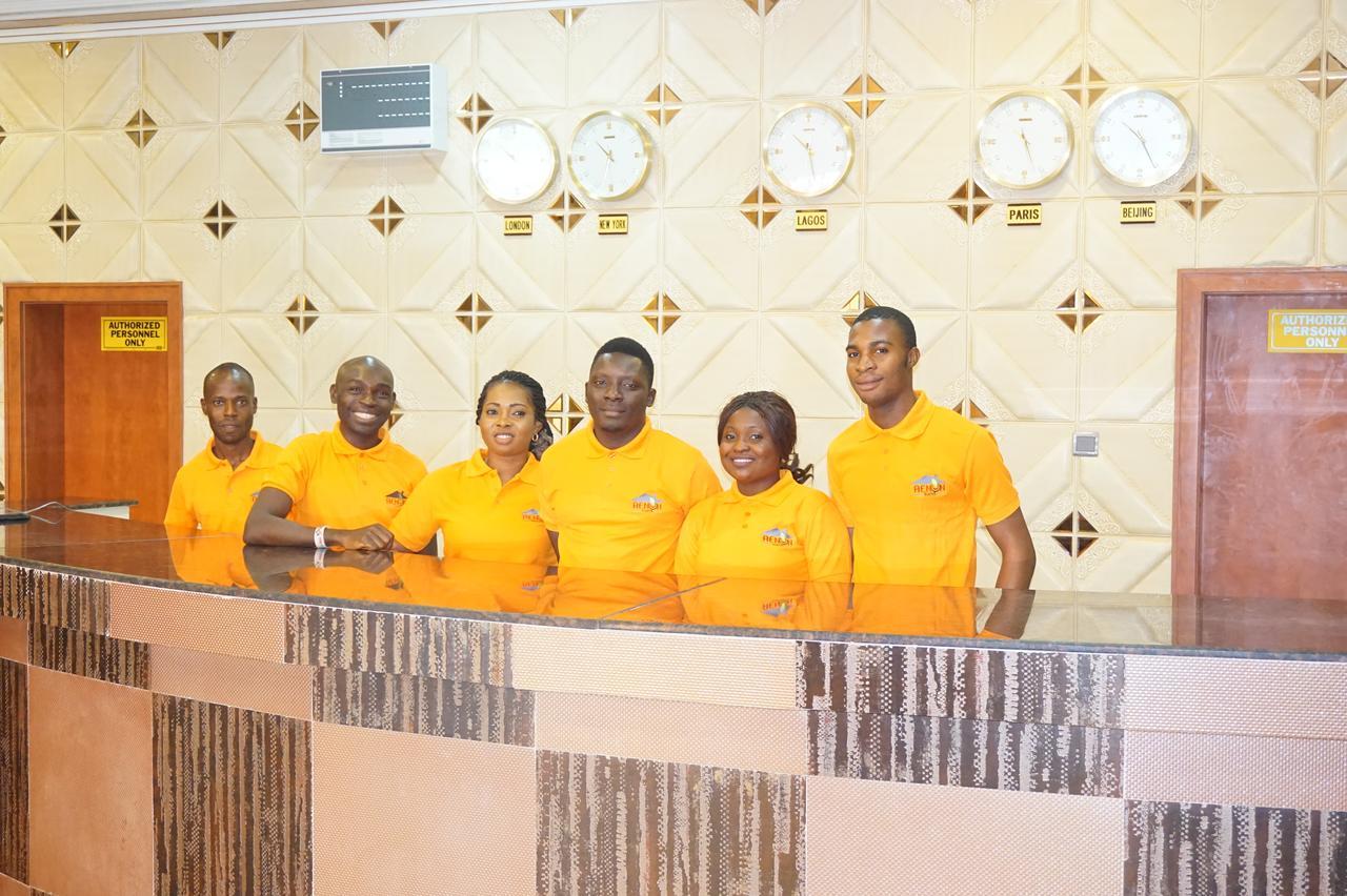 Aenon Suites Oshogbo מראה חיצוני תמונה